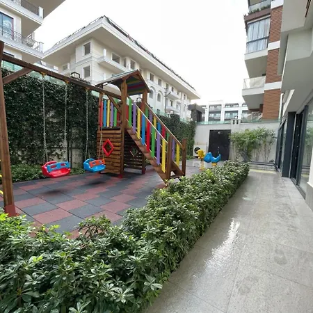 Cosy Flat, Kleopatra