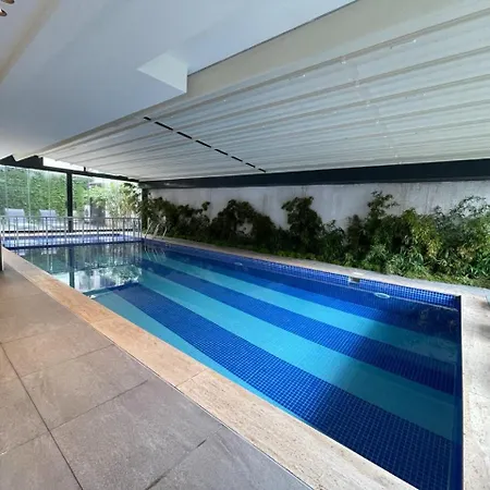 Cosy Flat, Kleopatra * 阿拉尼亚