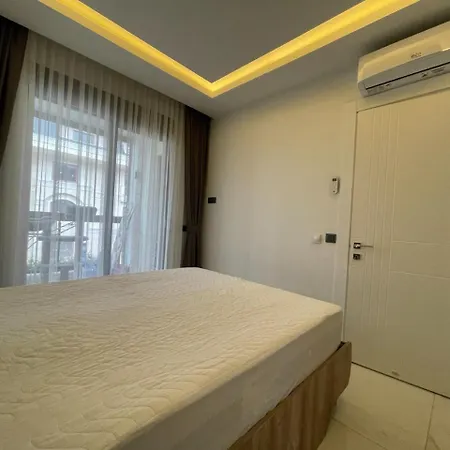 Cosy Flat, Kleopatra